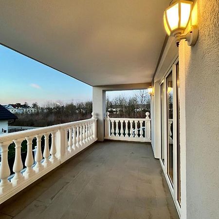 Traum Apartment Mit Pool+Balkon Viena Exterior foto