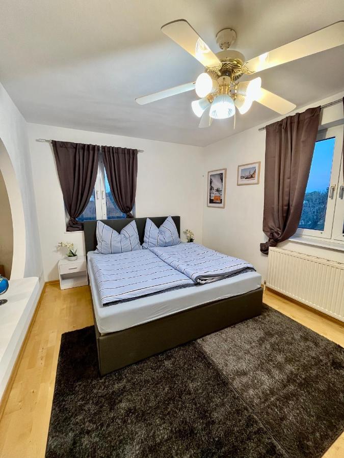 Traum Apartment Mit Pool+Balkon Viena Exterior foto
